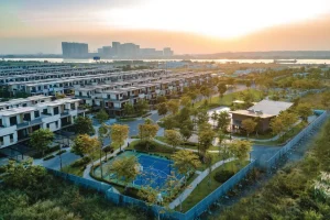 Toàn cảnh khu nhà phố, biệt thự và tiện ích thể thao tại Izumi City, Đồng Nai